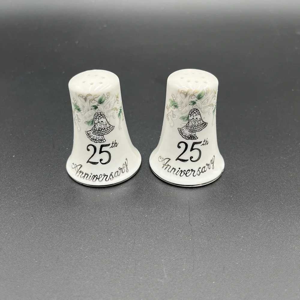 VTG Lefton 25th Anniversary Salt and Pepper Shakers Silver Kitchen Home Decor